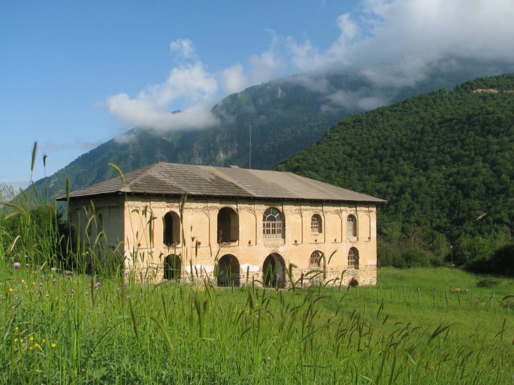 روستای آق اولر و مریان